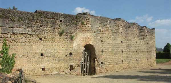 Douelafontaine Tribur.de